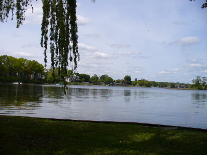 MIDDLE STRAITS LAKE WEST BLOOMFIELD TOWNSHIP MICH